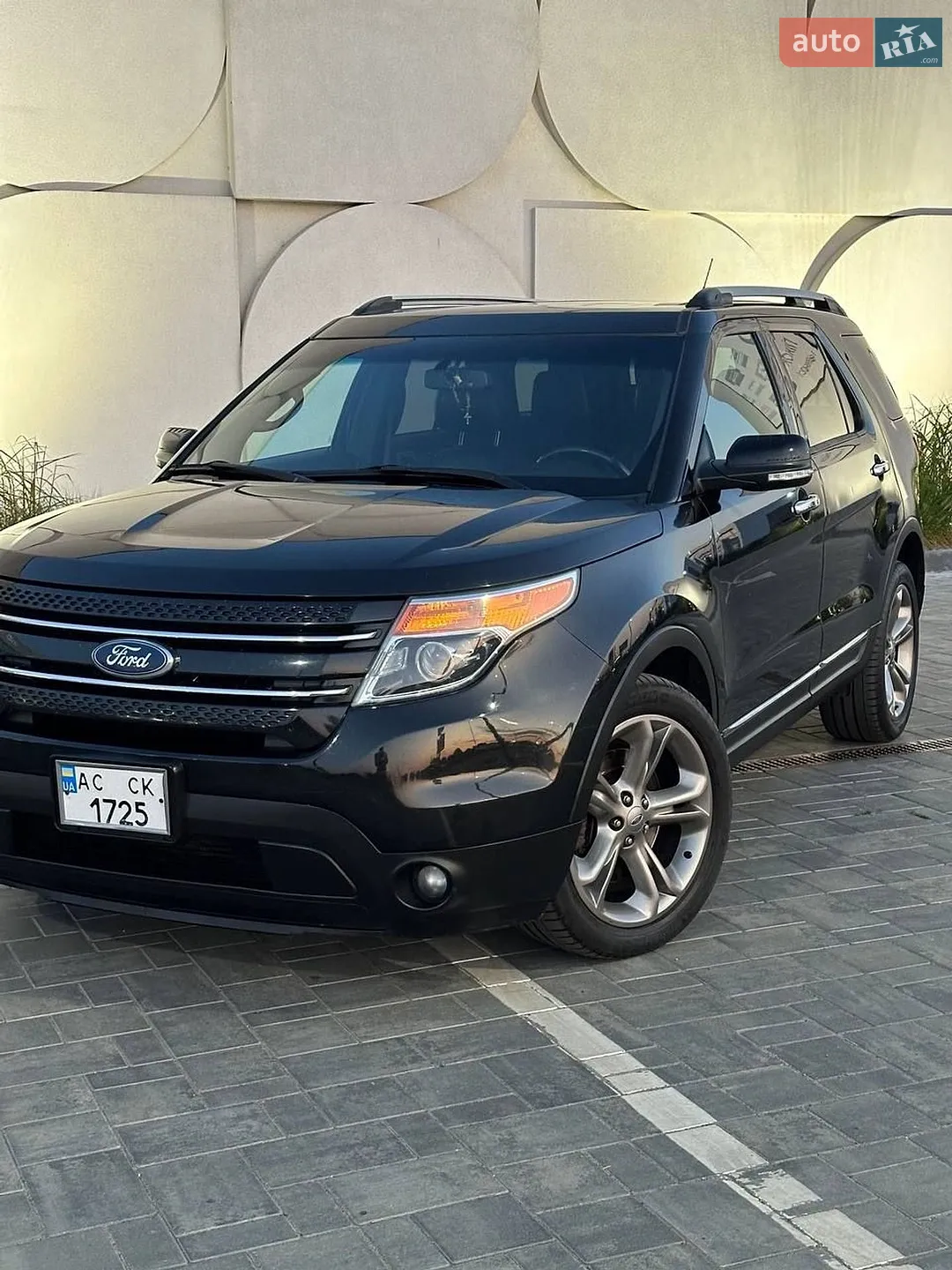 2015 Ford Explorer - фото 1