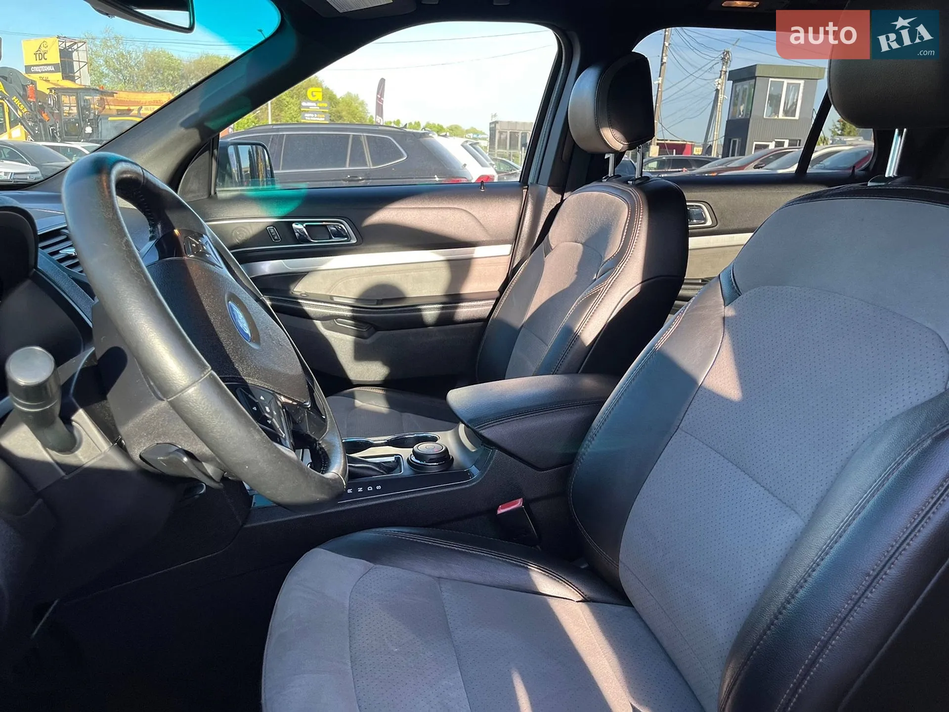 2016 Ford Explorer - мініатюра 12