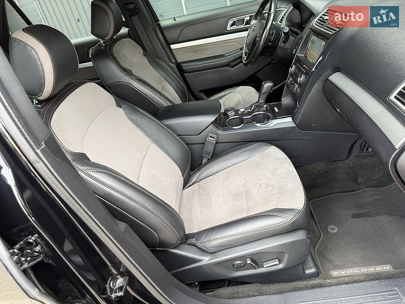 Внедорожник / Кроссовер Ford Explorer 2017 в Ковеле