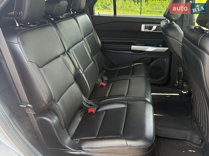 Позашляховик / Кросовер Ford Explorer 2019 в Рівному