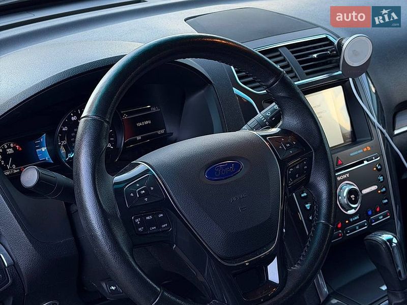 Позашляховик / Кросовер Ford Explorer 2017 в Бучі