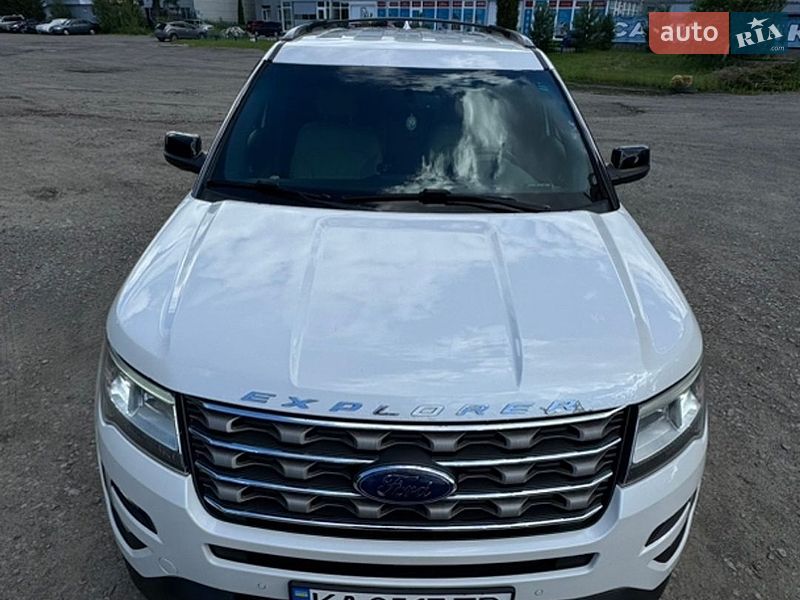 Внедорожник / Кроссовер Ford Explorer 2016 в Вышгороде