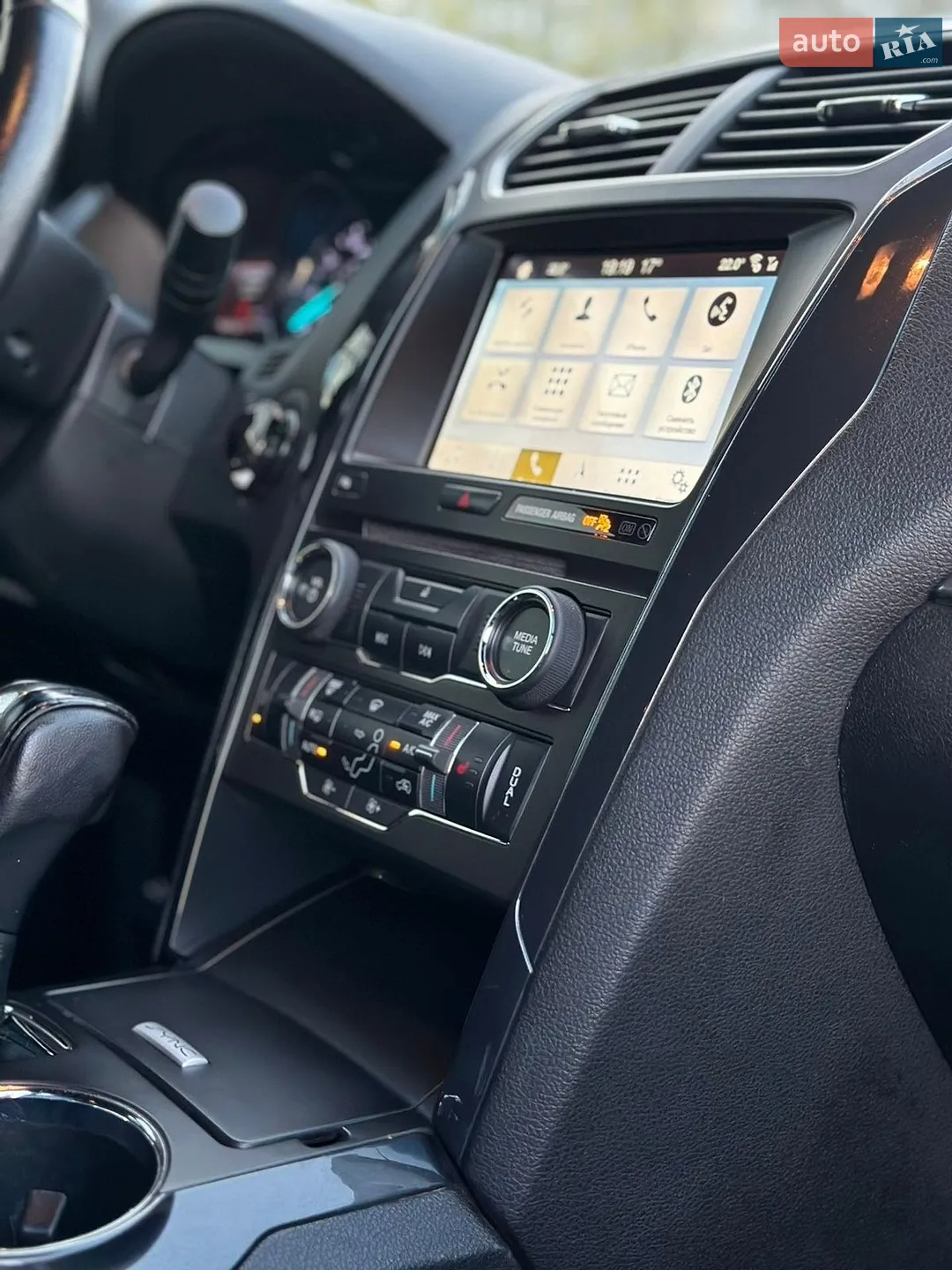 2018 Ford Explorer - мініатюра 22