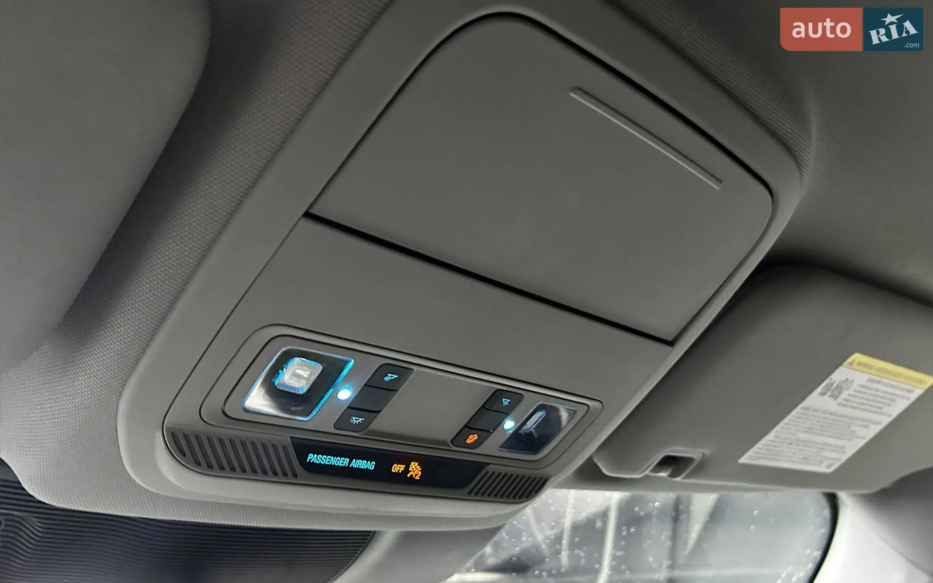 2022 Ford Explorer - мініатюра 21