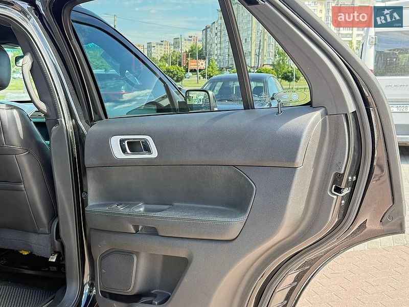 Внедорожник / Кроссовер Ford Explorer 2014 в Львове