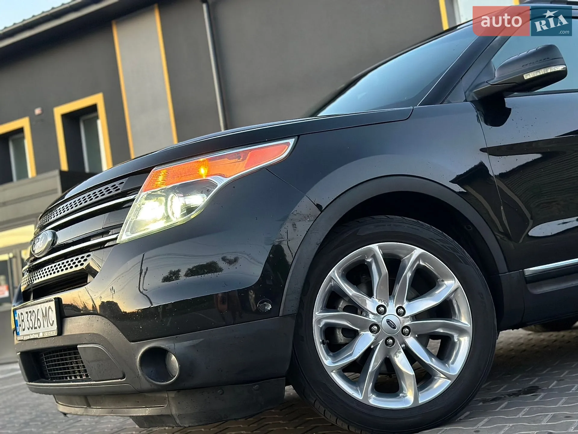 2012 Ford Explorer - мініатюра 4