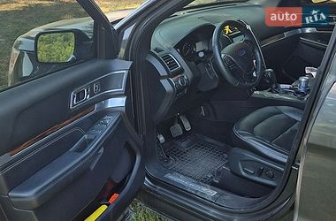 Внедорожник / Кроссовер Ford Explorer 2018 в Чечельнике