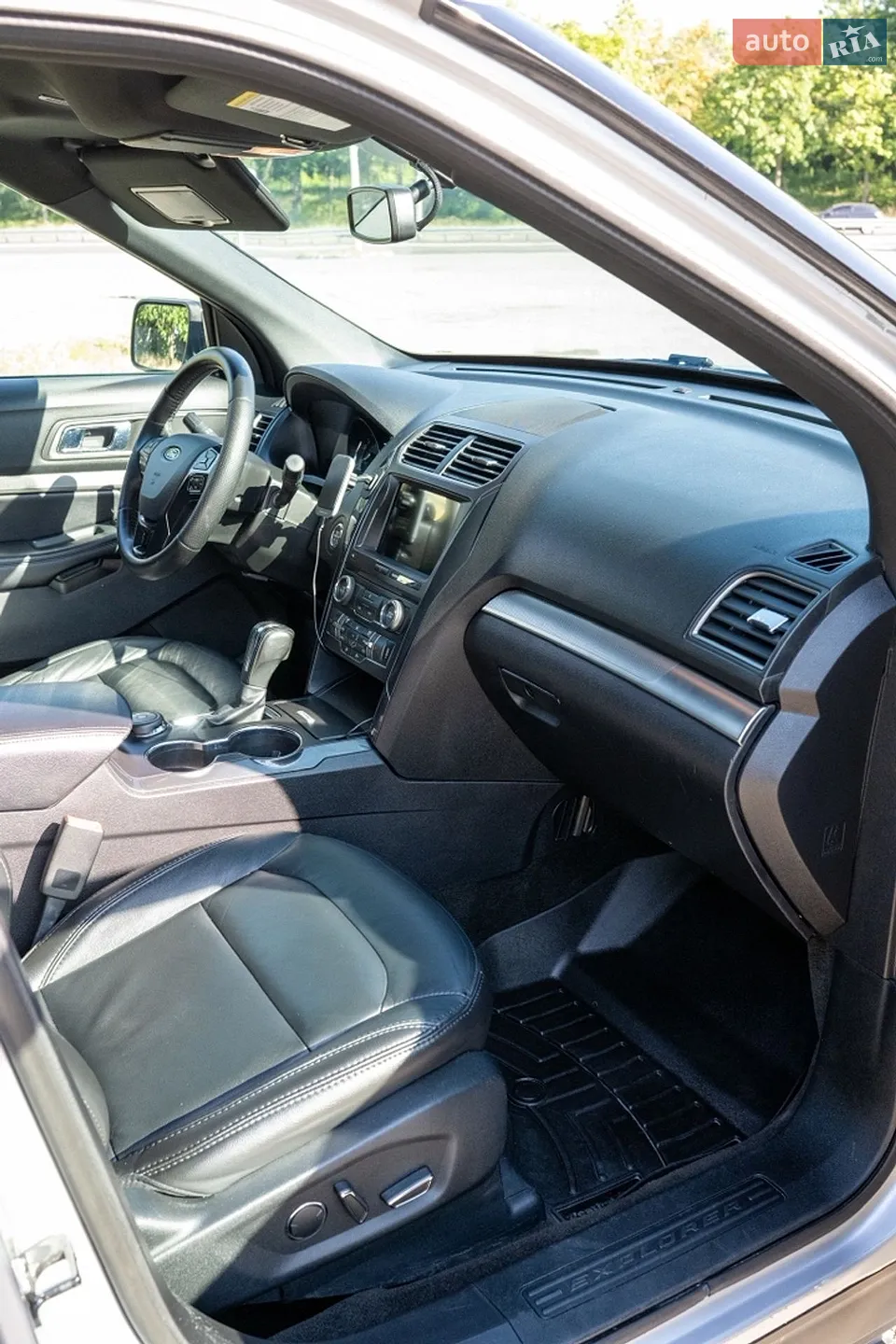 2017 Ford Explorer - мініатюра 19