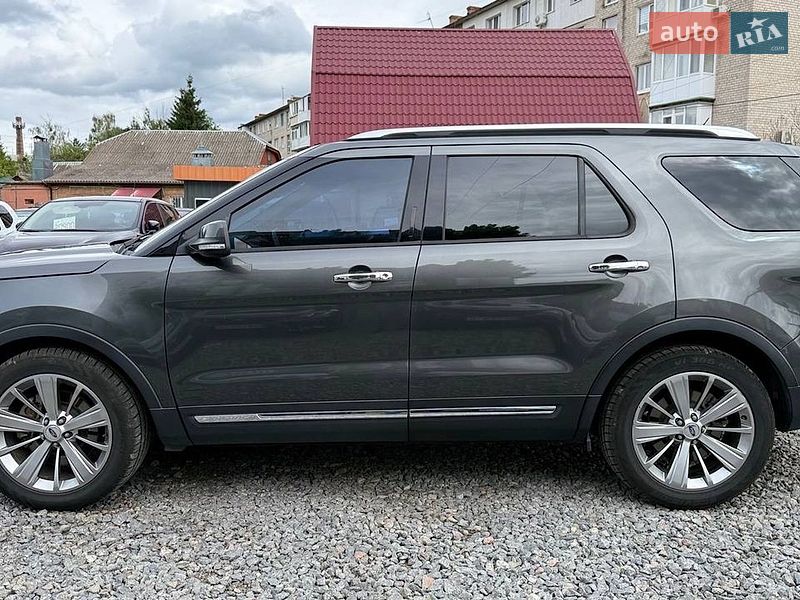 Внедорожник / Кроссовер Ford Explorer 2017 в Бердичеве