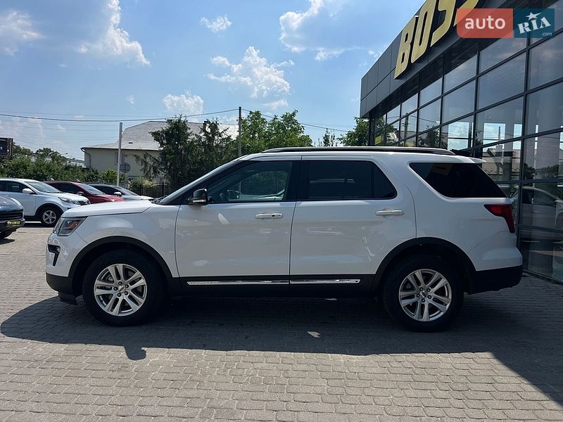 Позашляховик / Кросовер Ford Explorer 2018 в Івано-Франківську