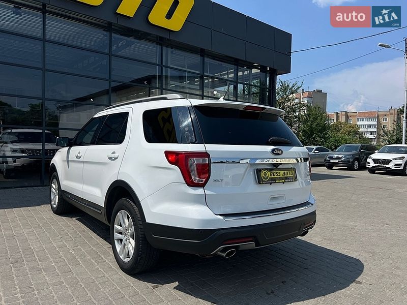 Позашляховик / Кросовер Ford Explorer 2018 в Івано-Франківську
