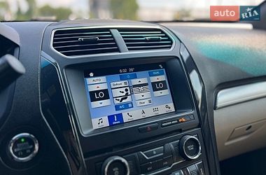 Внедорожник / Кроссовер Ford Explorer 2018 в Ивано-Франковске