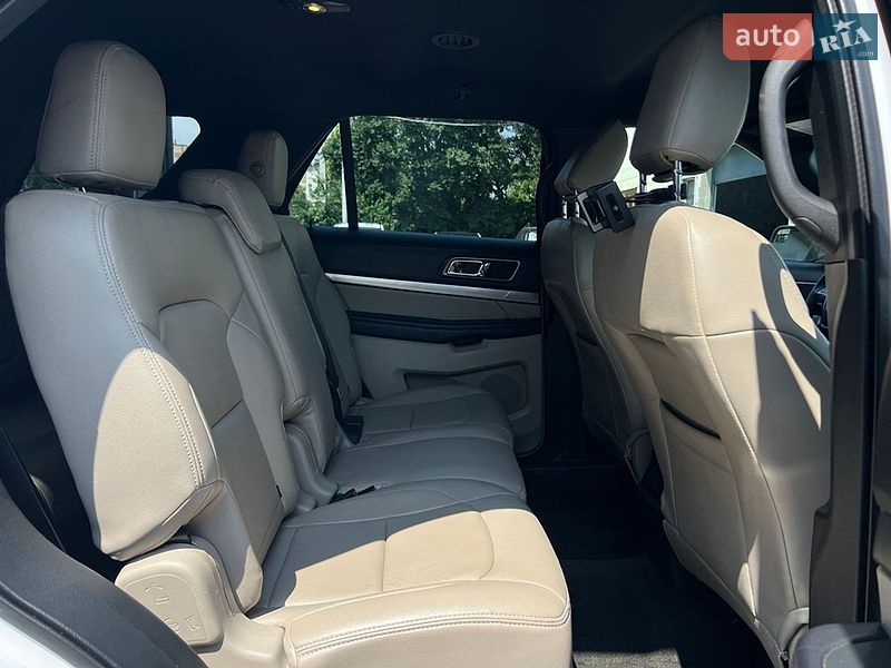Внедорожник / Кроссовер Ford Explorer 2018 в Ивано-Франковске