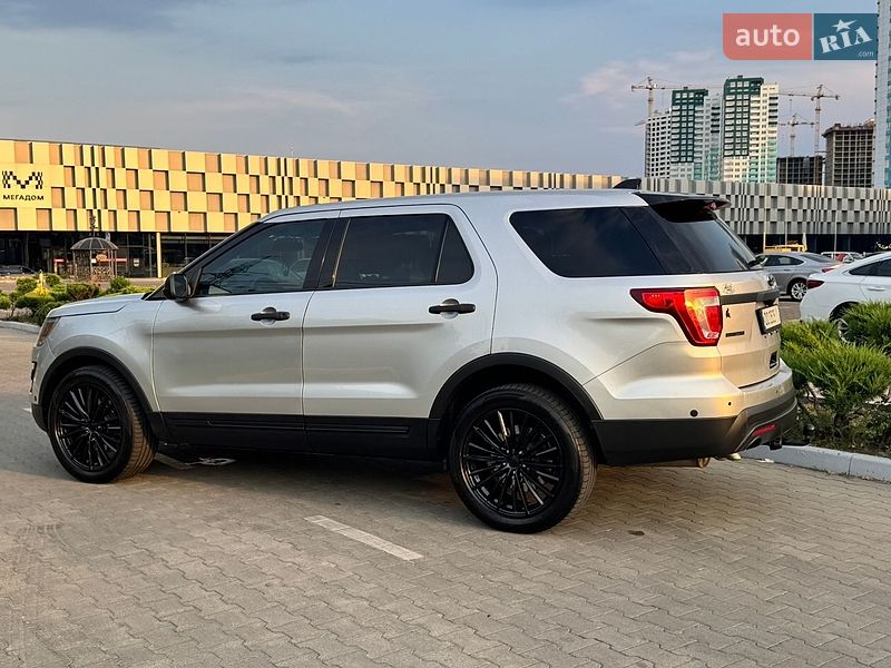 Внедорожник / Кроссовер Ford Explorer 2016 в Одессе