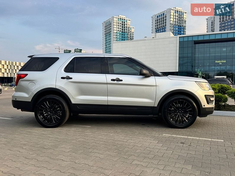 Внедорожник / Кроссовер Ford Explorer 2016 в Одессе