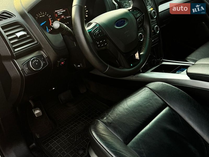 Внедорожник / Кроссовер Ford Explorer 2016 в Одессе