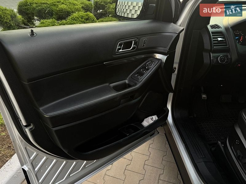 Внедорожник / Кроссовер Ford Explorer 2016 в Одессе