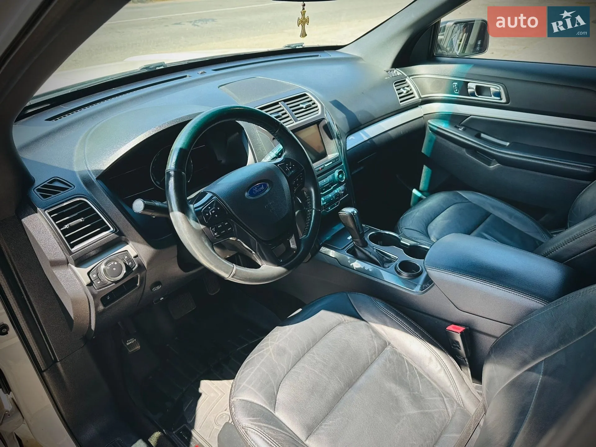 2017 Ford Explorer - мініатюра 18