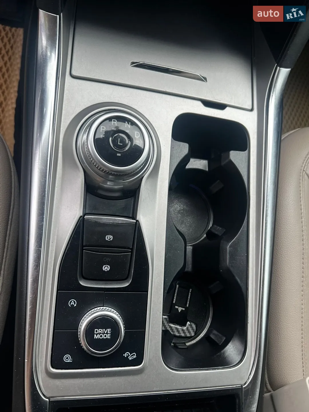 2021 Ford Explorer - мініатюра 16