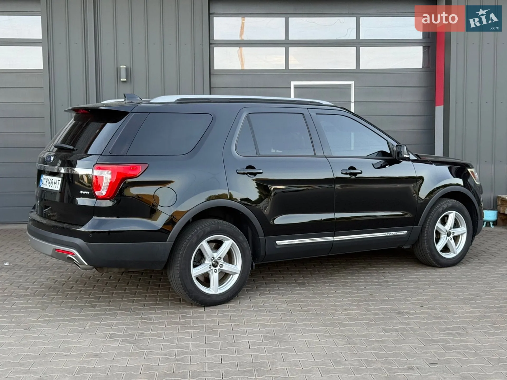2016 Ford Explorer - мініатюра 44