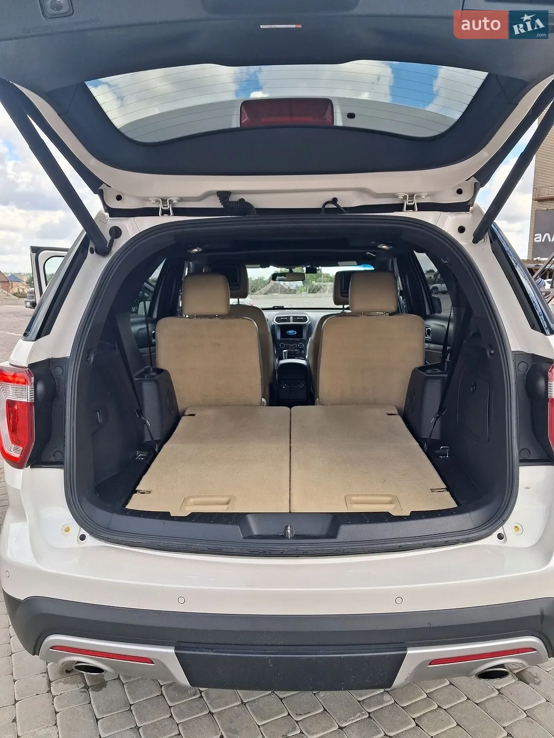 2017 Ford Explorer - мініатюра 12