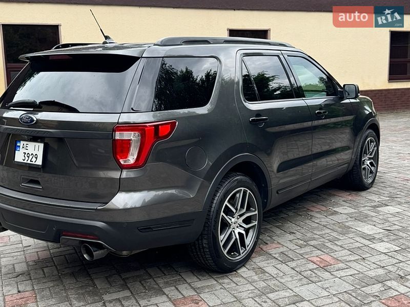 Внедорожник / Кроссовер Ford Explorer 2018 в Днепре