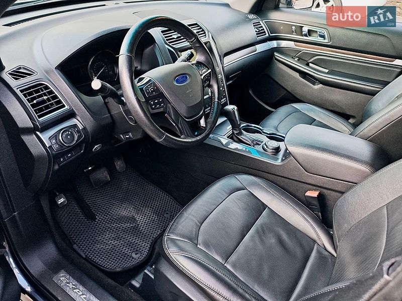 Позашляховик / Кросовер Ford Explorer 2017 в Києві