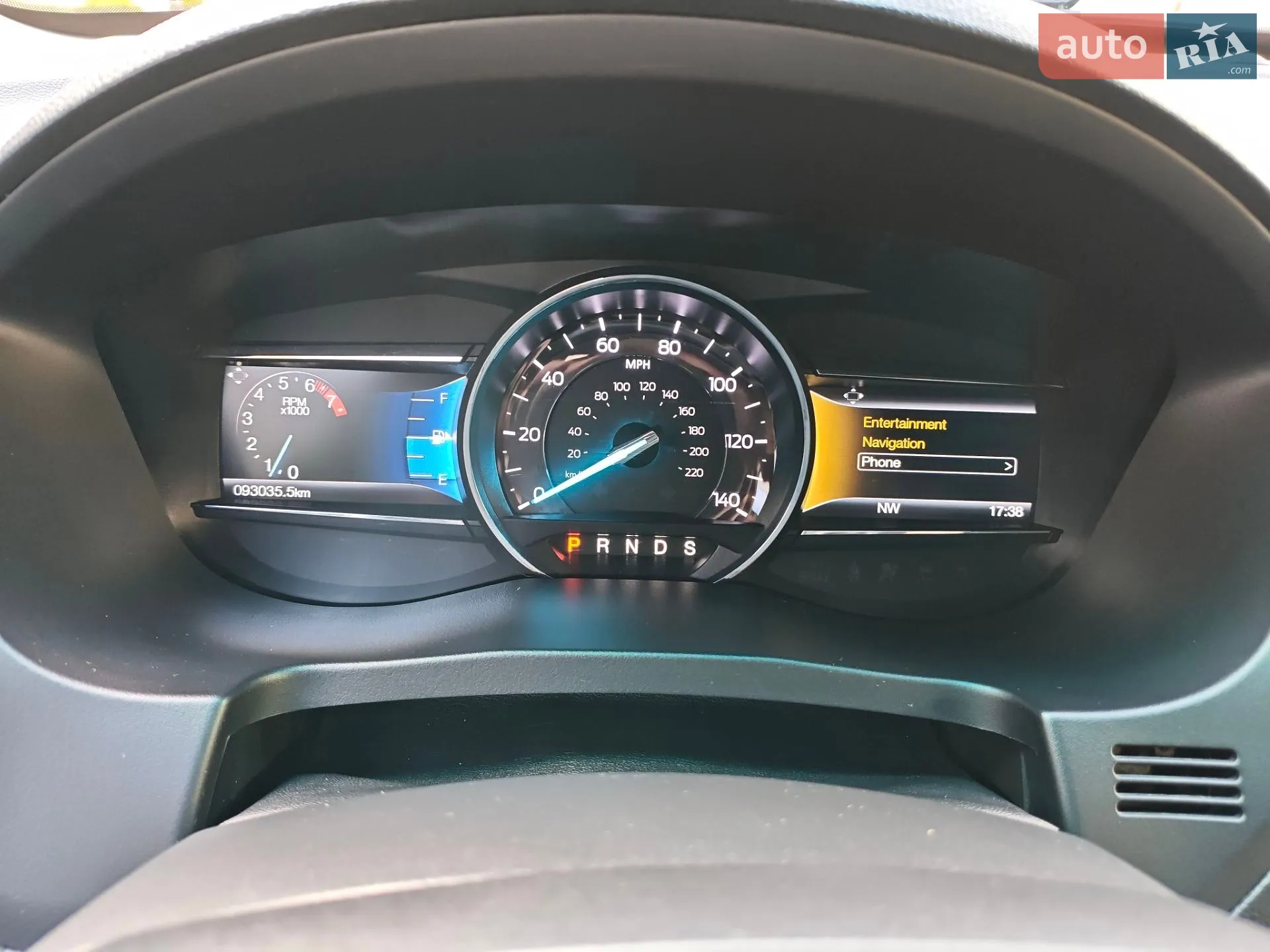 2017 Ford Explorer - мініатюра 26