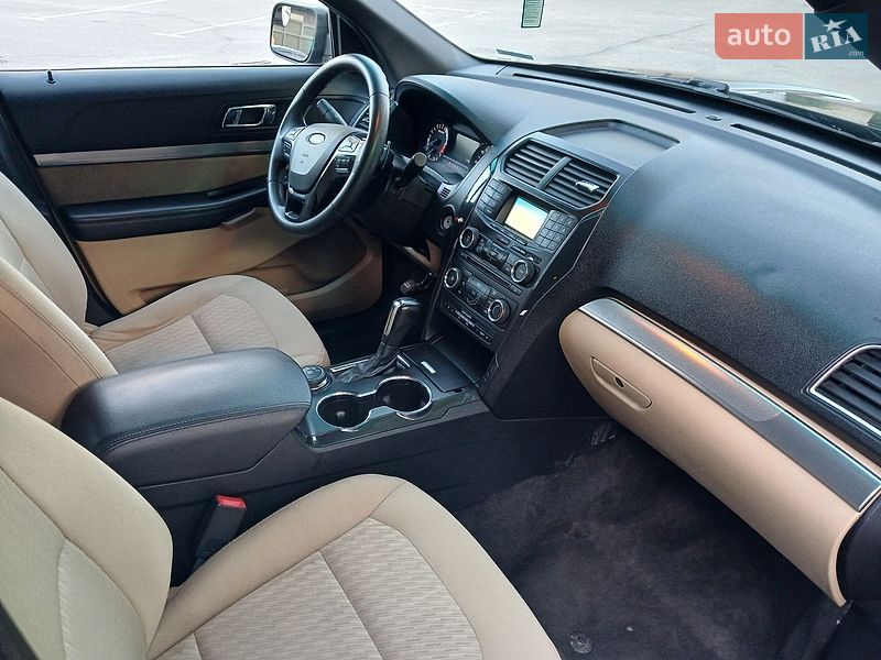 Внедорожник / Кроссовер Ford Explorer 2016 в Днепре