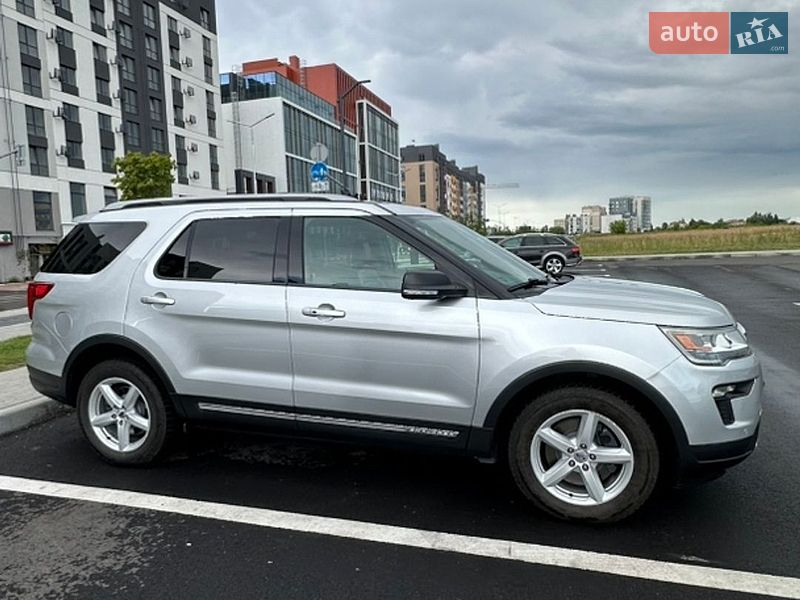 Внедорожник / Кроссовер Ford Explorer 2018 в Ровно