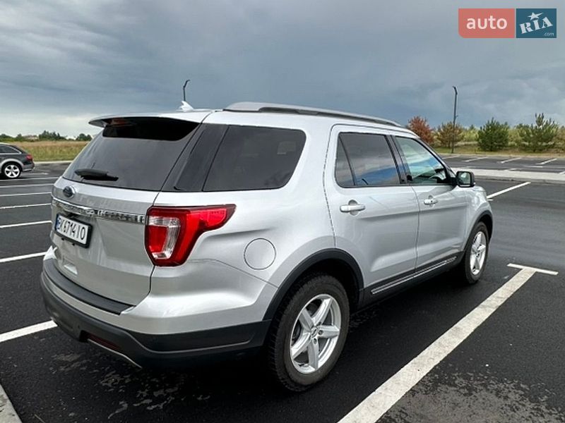 Внедорожник / Кроссовер Ford Explorer 2018 в Ровно