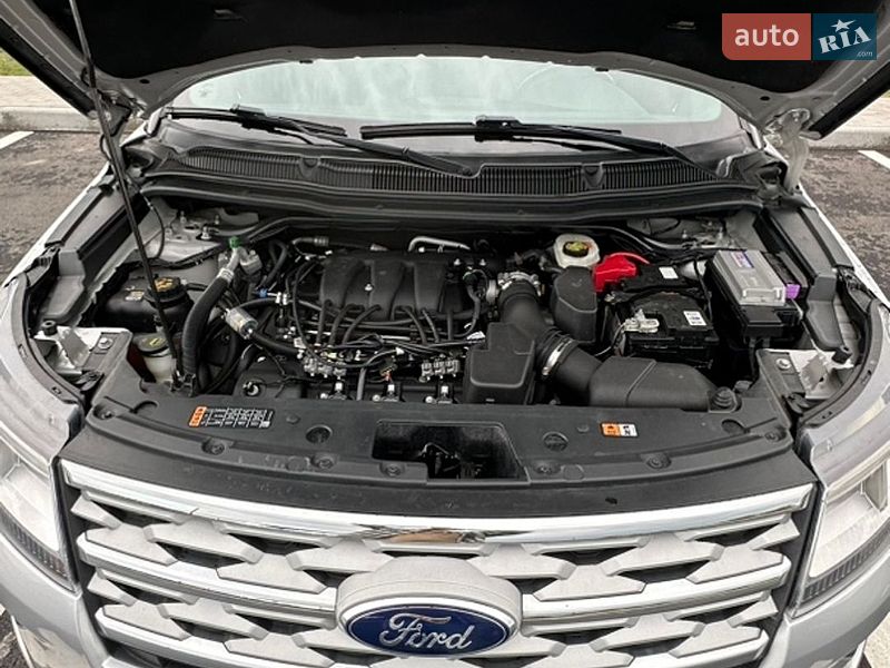 Внедорожник / Кроссовер Ford Explorer 2018 в Ровно
