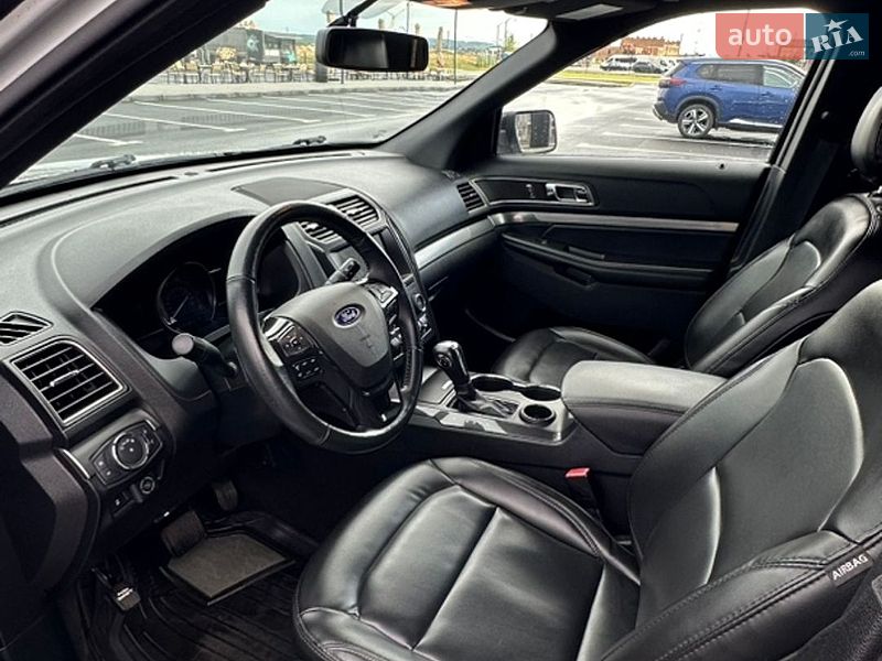 Внедорожник / Кроссовер Ford Explorer 2018 в Ровно
