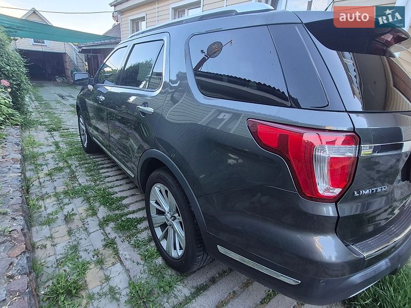 Позашляховик / Кросовер Ford Explorer 2018 в Чечельнику
