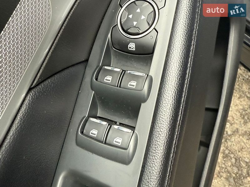 Позашляховик / Кросовер Ford Explorer 2017 в Одесі