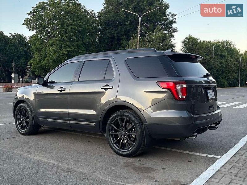 Позашляховик / Кросовер Ford Explorer 2017 в Дніпрі