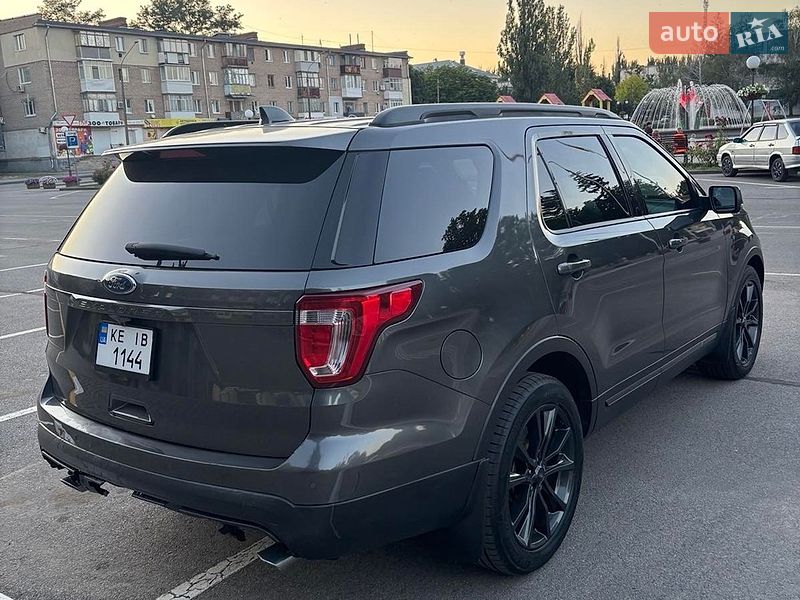 Позашляховик / Кросовер Ford Explorer 2017 в Дніпрі