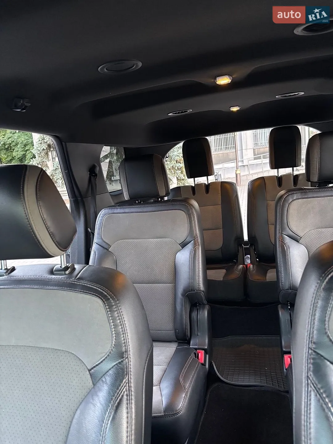 2017 Ford Explorer - мініатюра 10