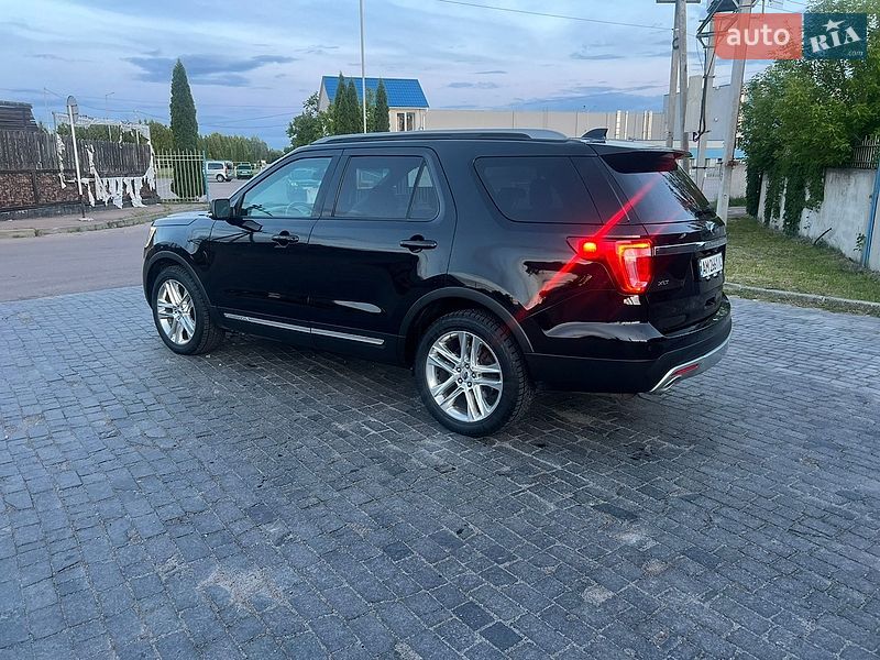Внедорожник / Кроссовер Ford Explorer 2016 в Житомире