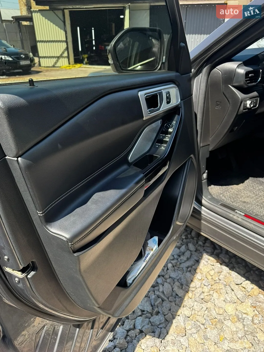 2020 Ford Explorer - мініатюра 11