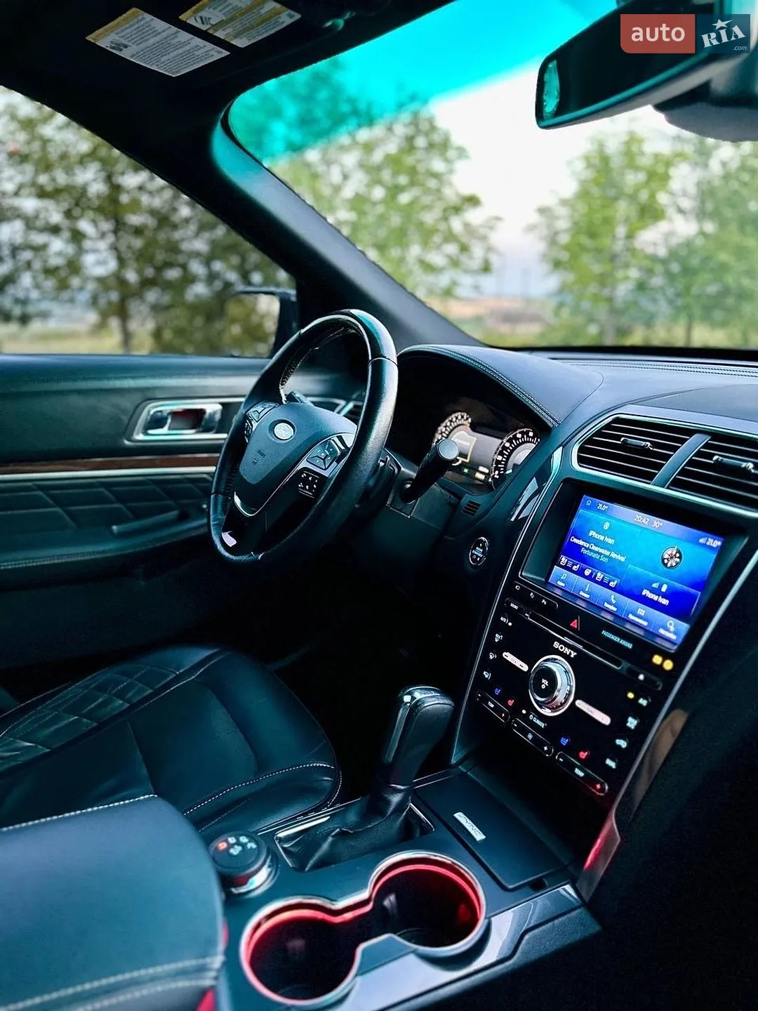 2016 Ford Explorer - мініатюра 25