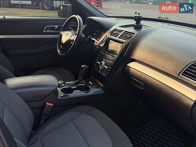 Внедорожник / Кроссовер Ford Explorer 2017 в Киеве