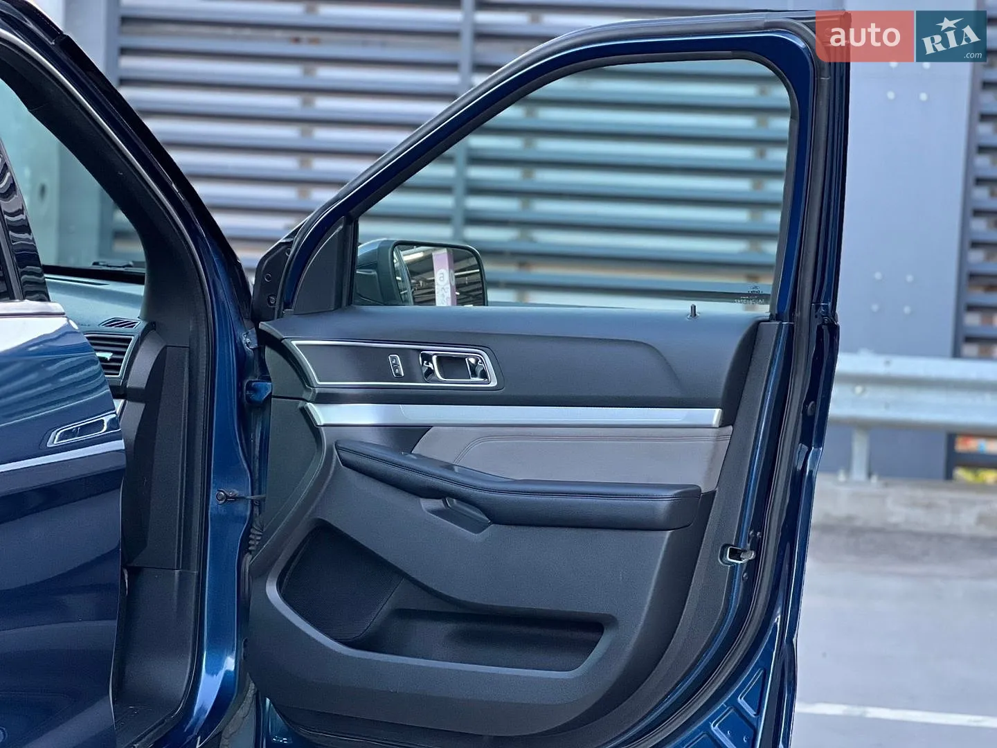 2018 Ford Explorer - мініатюра 30