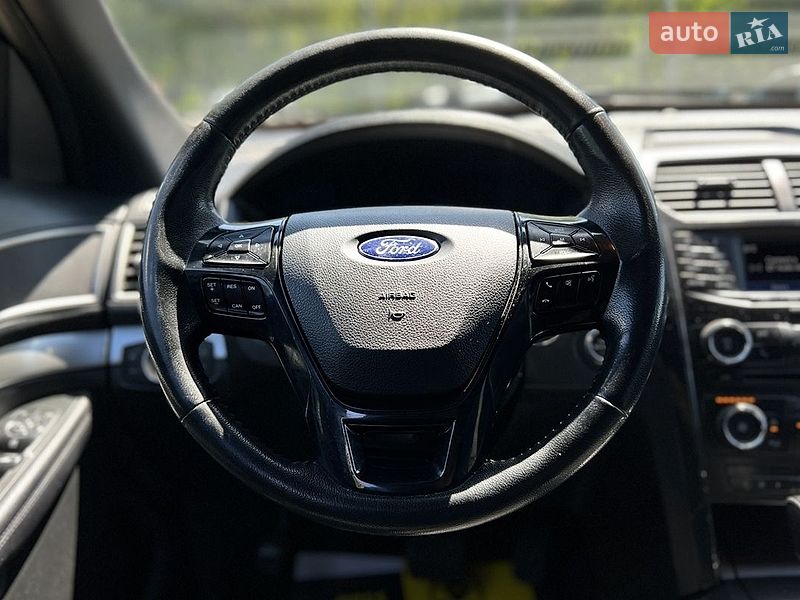 Внедорожник / Кроссовер Ford Explorer 2017 в Львове