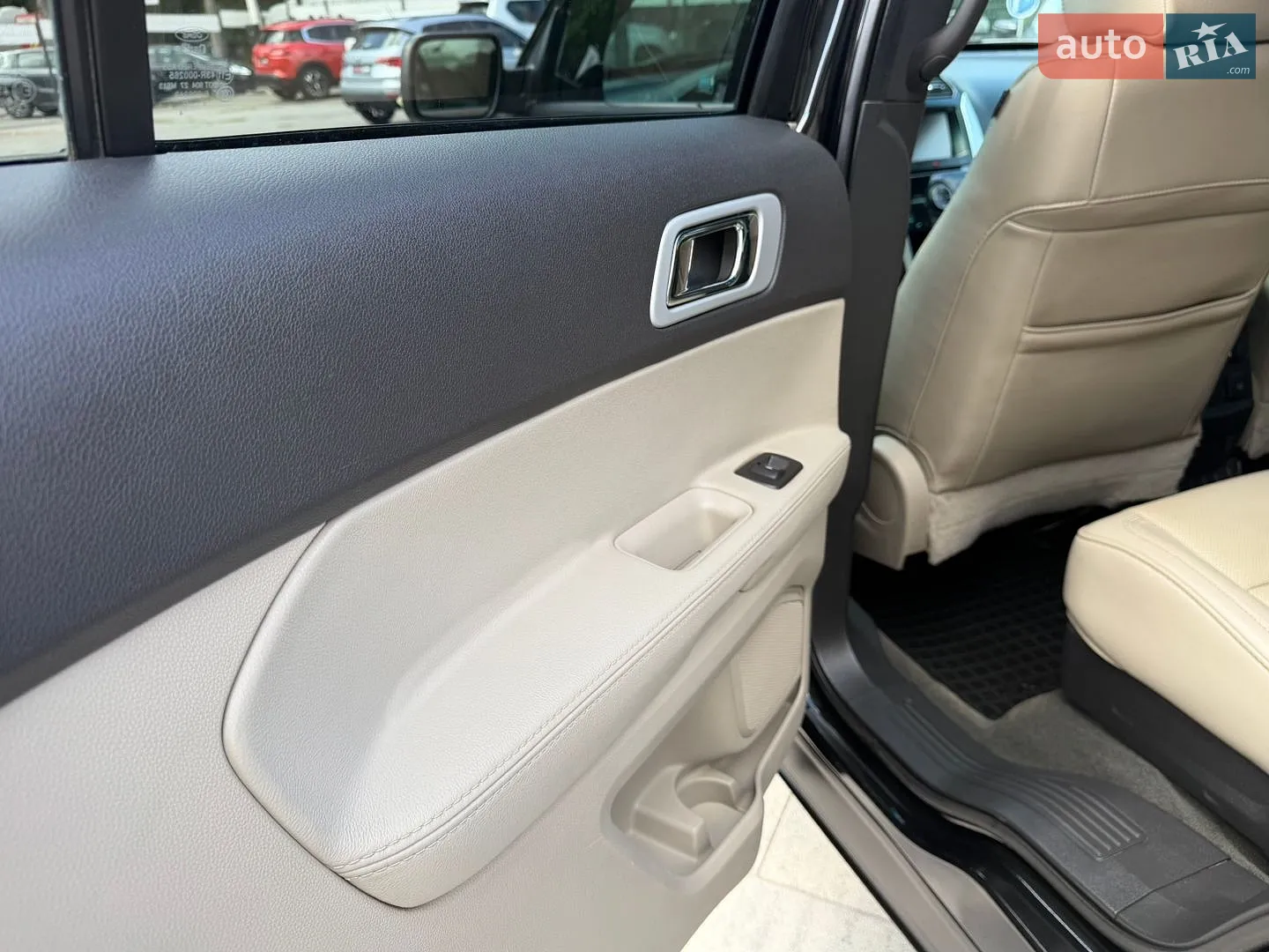 2014 Ford Explorer - мініатюра 26