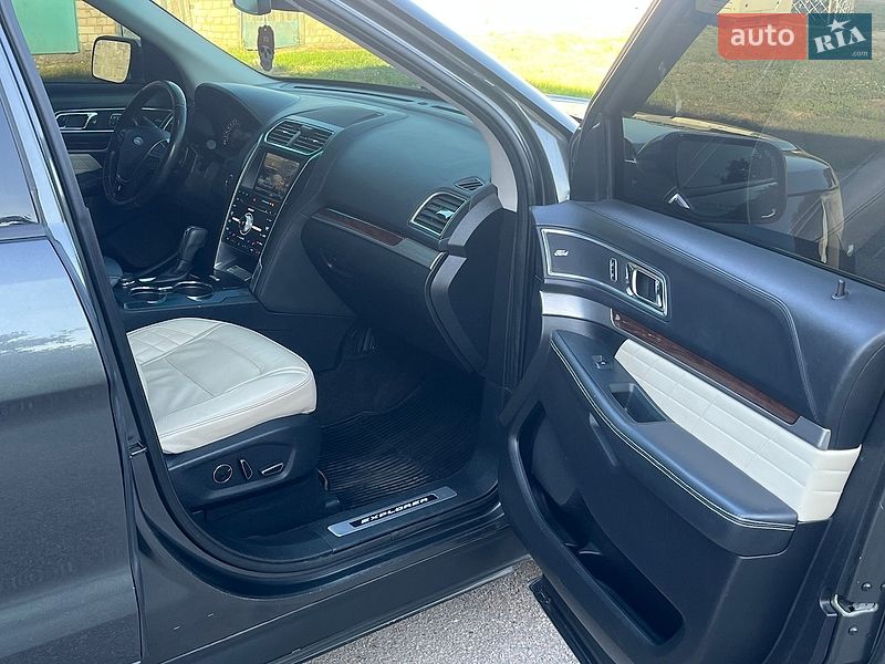 Позашляховик / Кросовер Ford Explorer 2016 в Обухівці