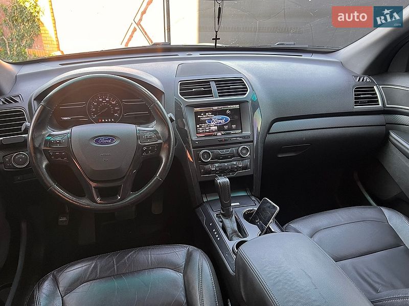 Внедорожник / Кроссовер Ford Explorer 2016 в Броварах