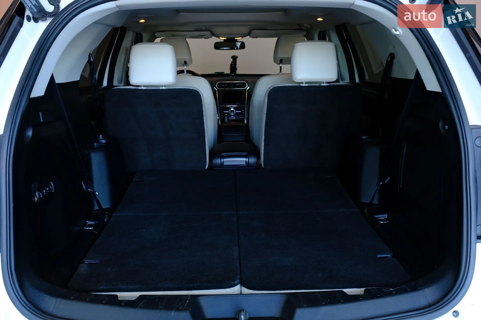 2017 Ford Explorer - мініатюра 35