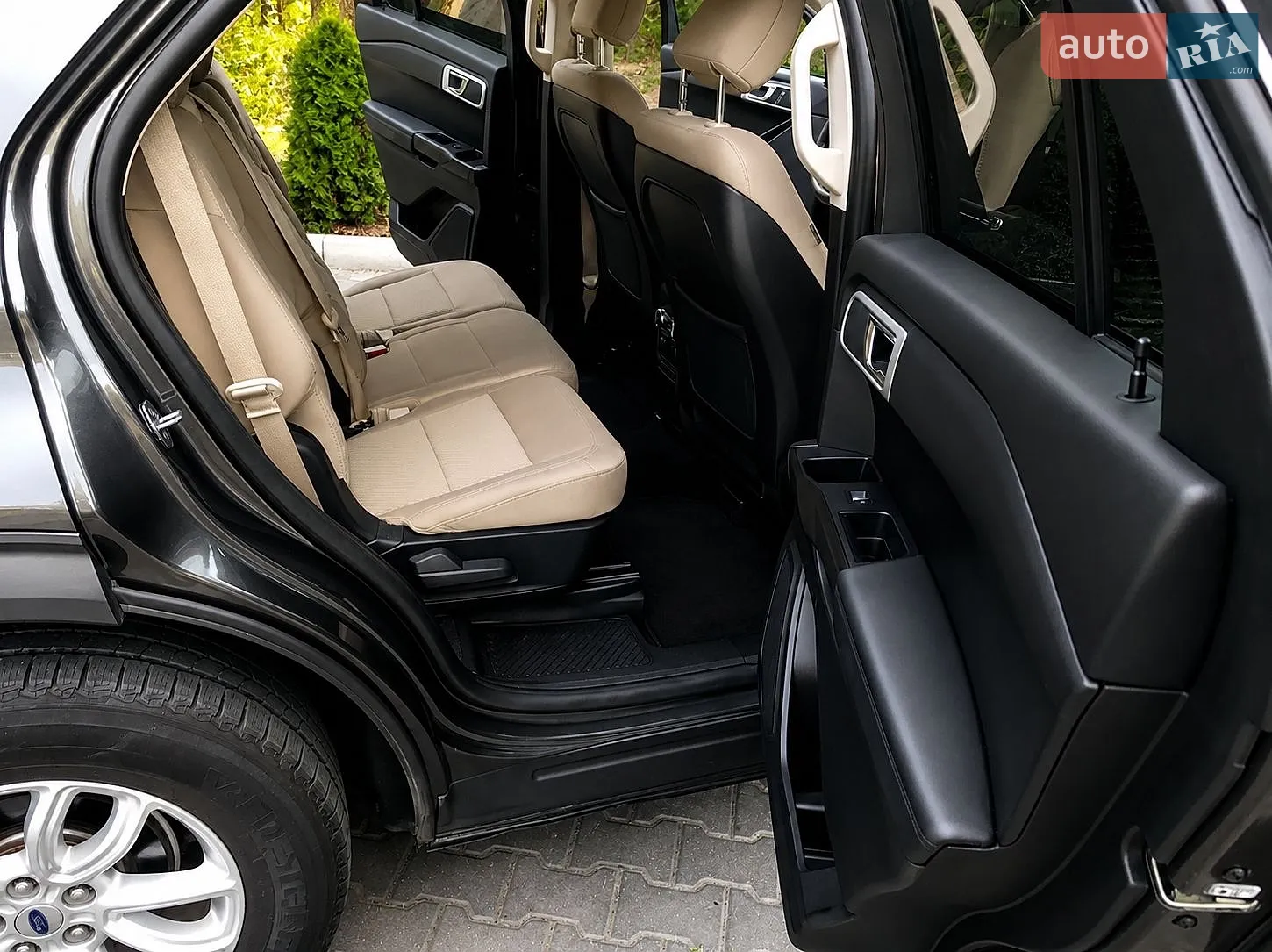 2019 Ford Explorer - мініатюра 17