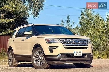 Позашляховик / Кросовер Ford Explorer 2018 в Києві